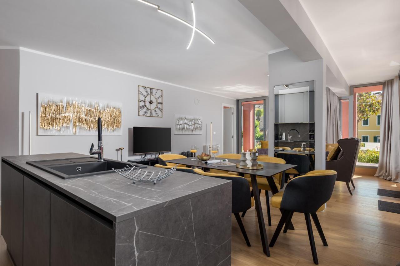 Luxury City Center Apartment -50M To The Sea Οπατία Εξωτερικό φωτογραφία